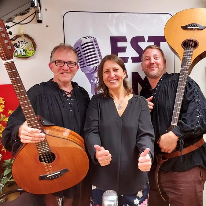 GØLJAN sur EST FM
