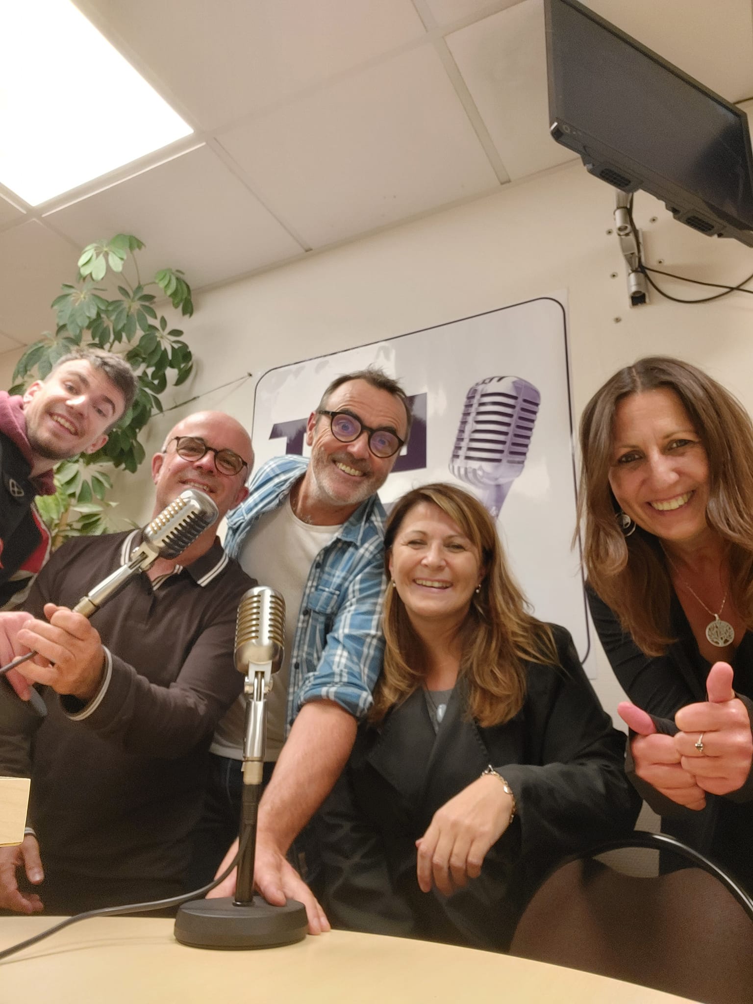 LZair sur EST FM et samedi soir à la Halle verrière de Meisenthal