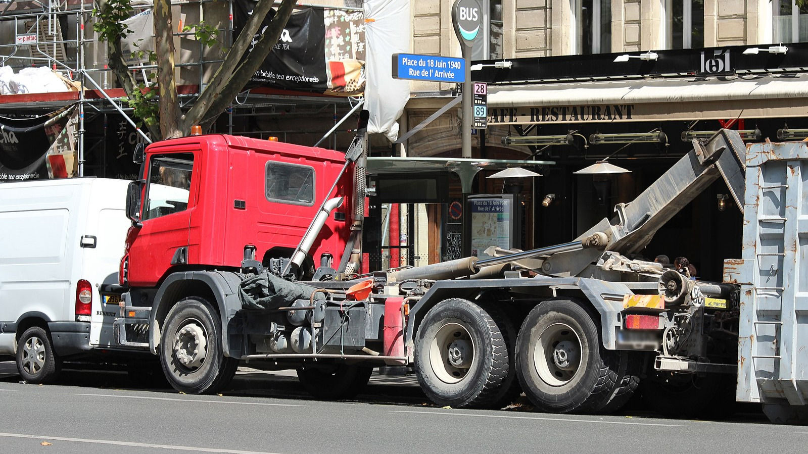 Essonne : une cycliste décède percutée par un camion-benne