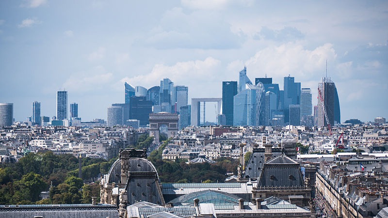 La Défense : le « spider-man polonais » placé en garde à vue après...