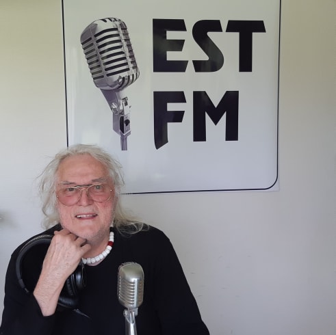 EST FM