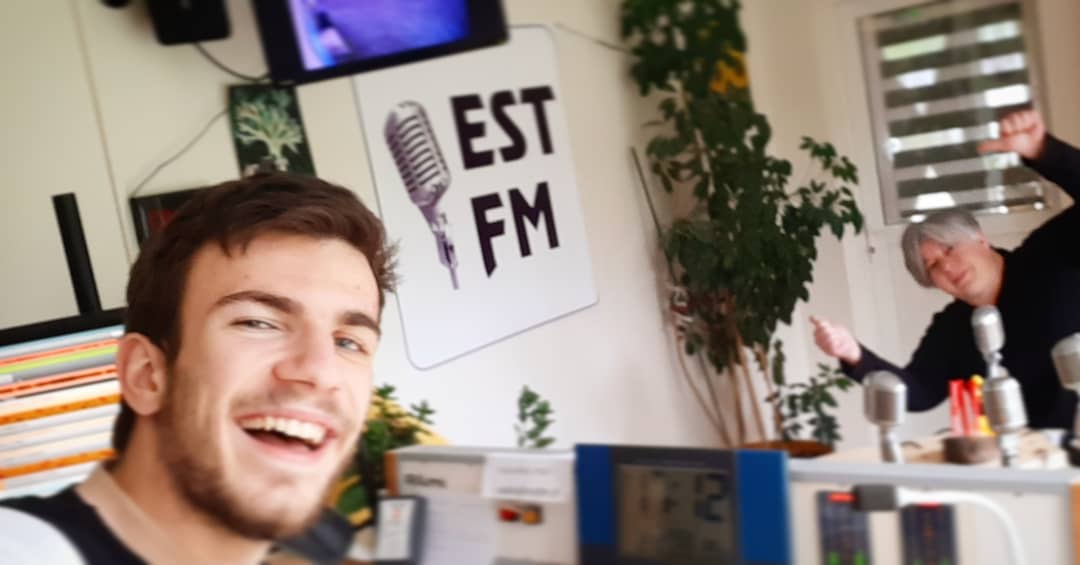 EST FM