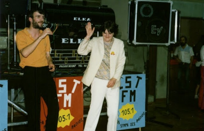 EST FM