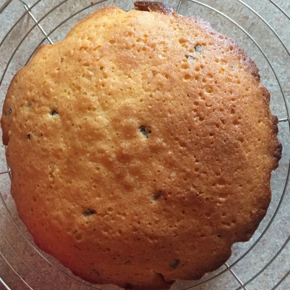 Gâteau invisible aux pommes et crème caramel au beurre salé