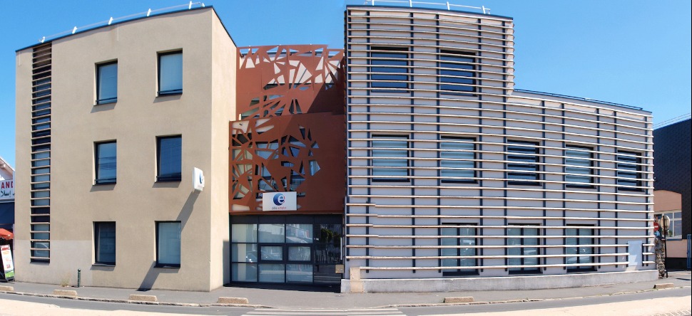 FORUM