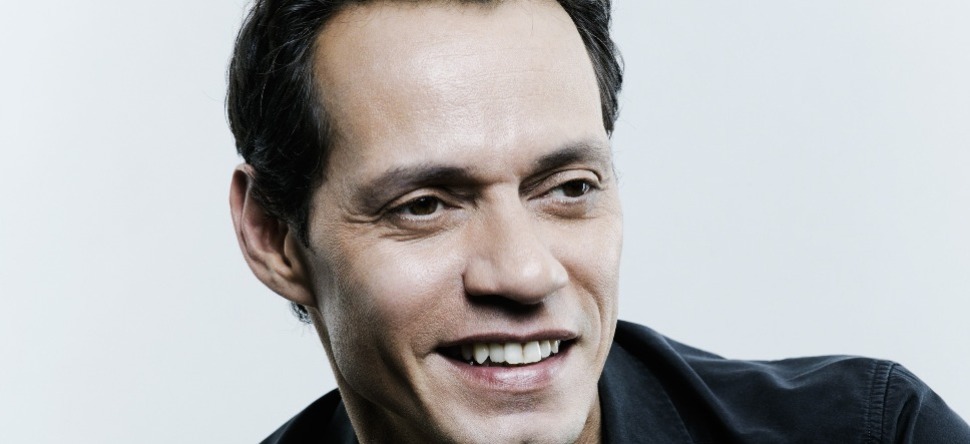 Quand Marc Anthony apprend à danser la salsa à David Beckham ! (vidéo)