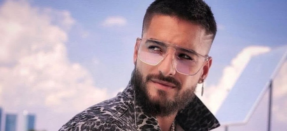 Maluma célibataire ? L'artiste aperçu en train d’embrasser un...