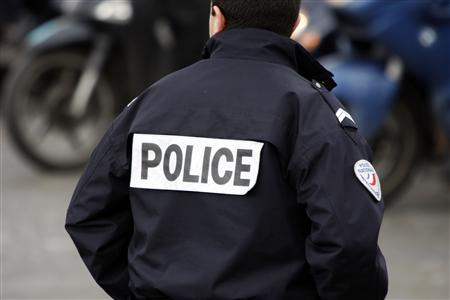 Un policier agressé au couteau à Nantes