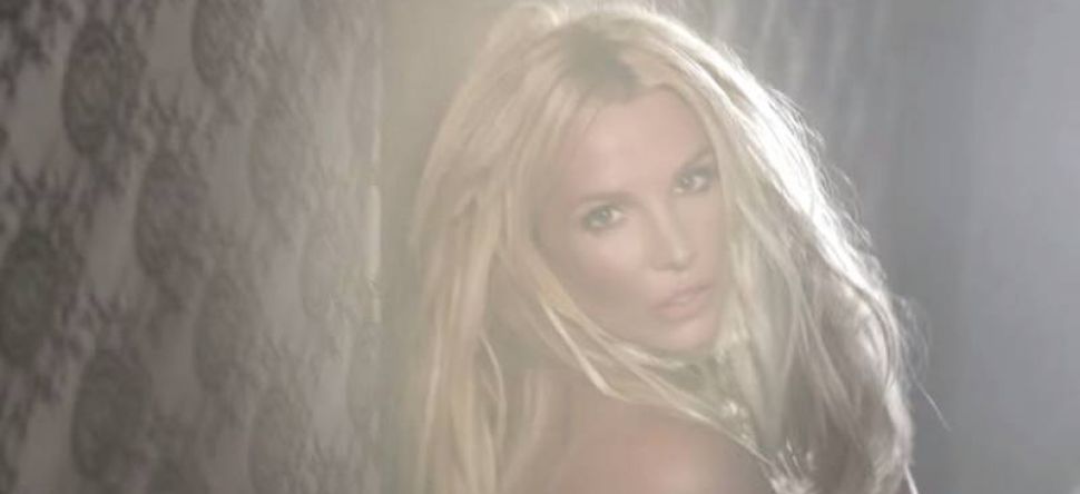 Britney Spears lance le clip de Make Me