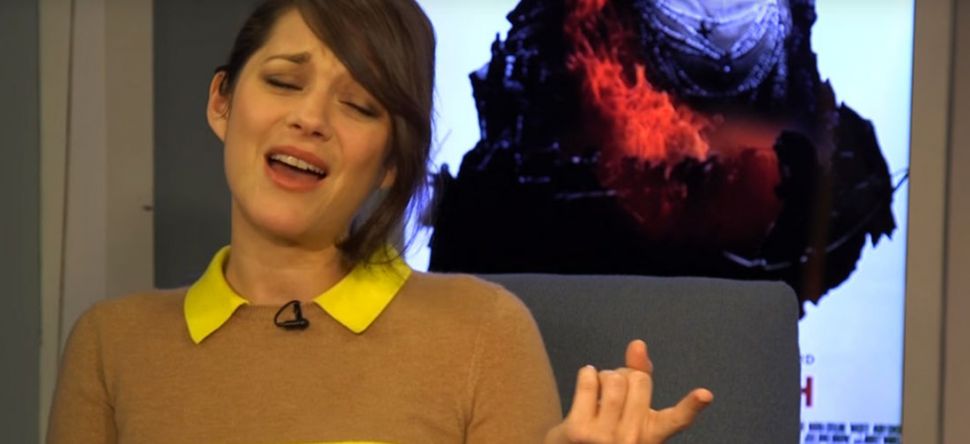 M.Cotillard chante du B.Spears en live