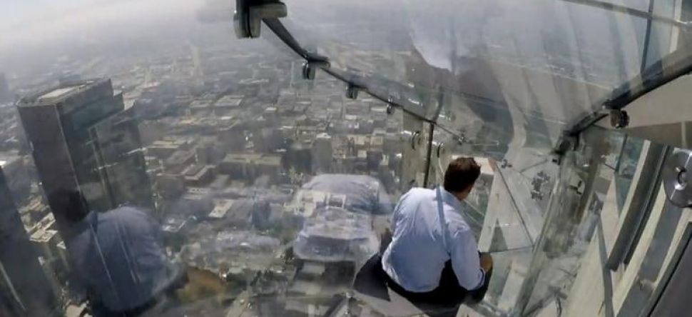 Découvrez le toboggan dans le vide!
