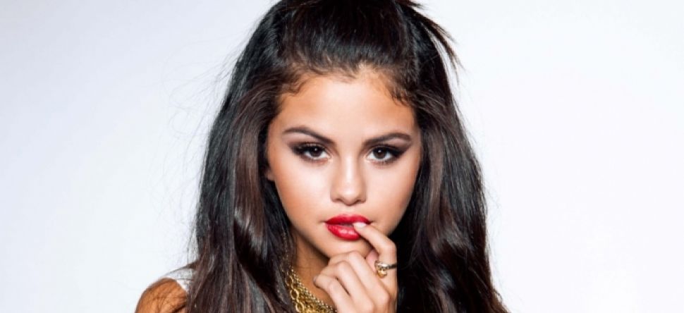 Selena Gomez dévoile son nouveau hit "Bad Liar"