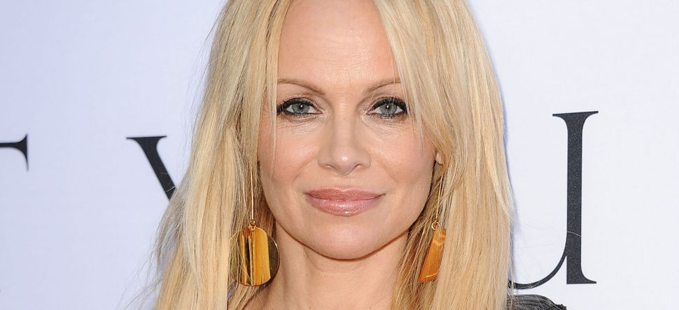 Pamela Anderson et le footballeur français Adil Rami sont-ils en...