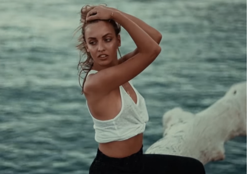 Carla Ginola : la fille de David Ginola topless et torride en...