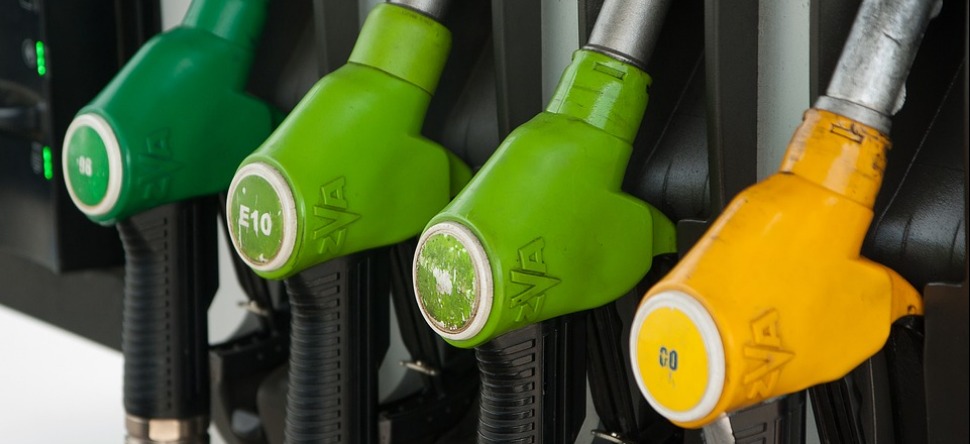 Des changements au 1er mai : les prix à la pompe pourraient grimper