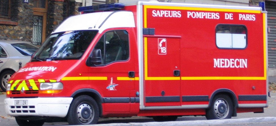 Paris : un jeune homme entre la vie et la mort après le vol de son...