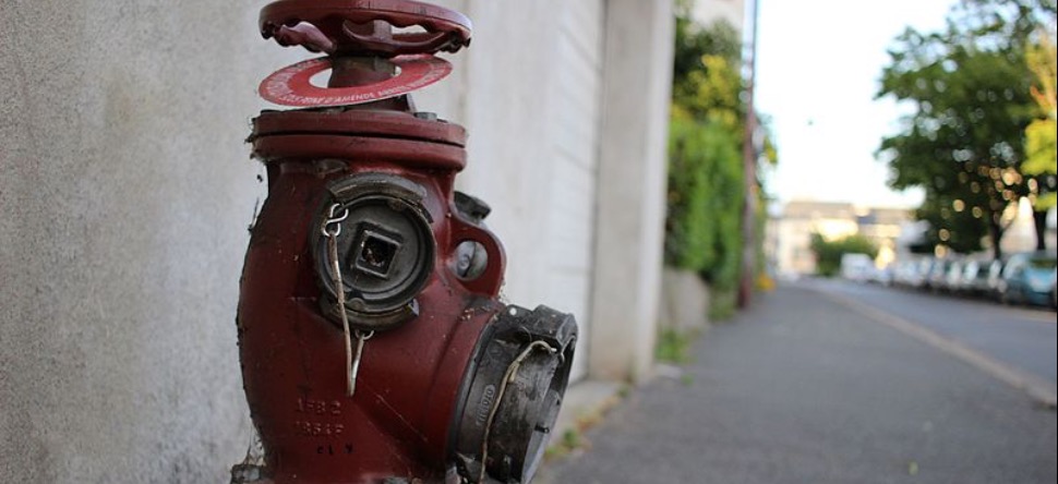 Orly : agressé pour avoir tenté de fermer une bouche à incendie