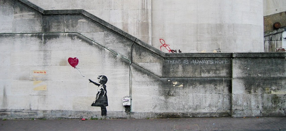 La vidéo impressionnante du vol de l’œuvre de Banksy en plein Paris