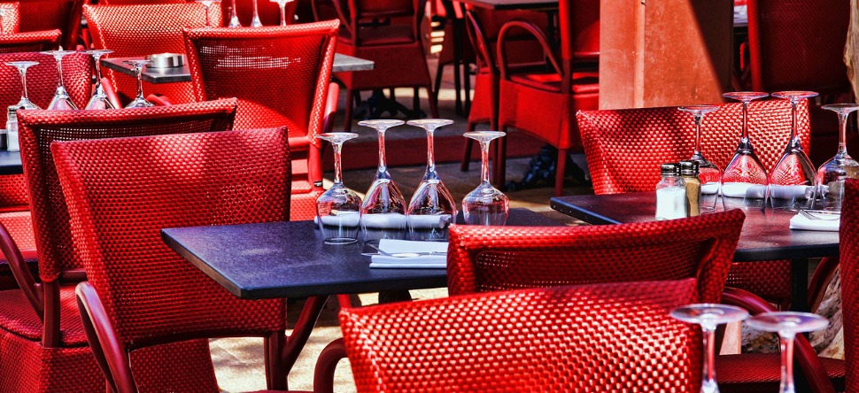 Décision « fin mai » pour la réouverture des restaurants, des aides...