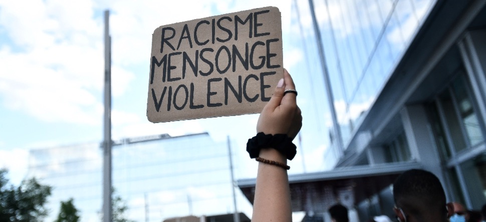 Des débordements Porte de Clichy lors de la manifestation du...