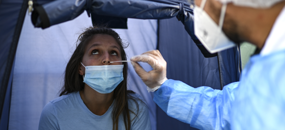 Covid : deux touristes français provoquent une centaine de cas en...