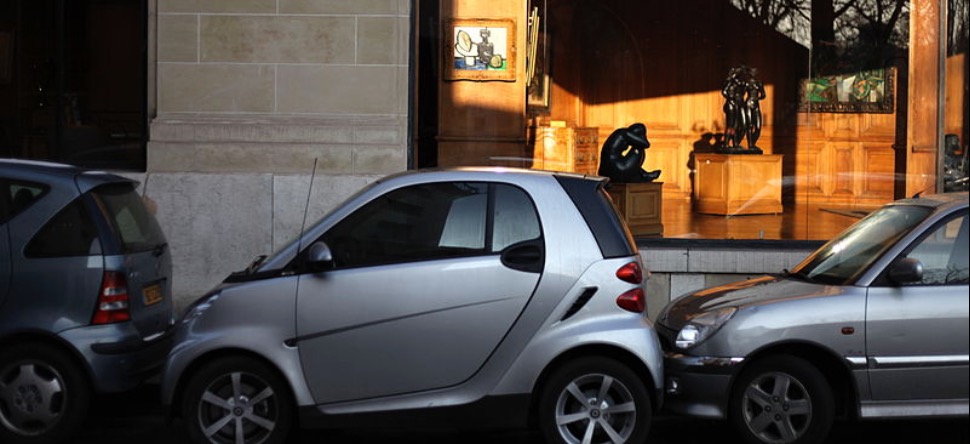 Paris : près de 70 000 places de stationnement bientôt supprimées