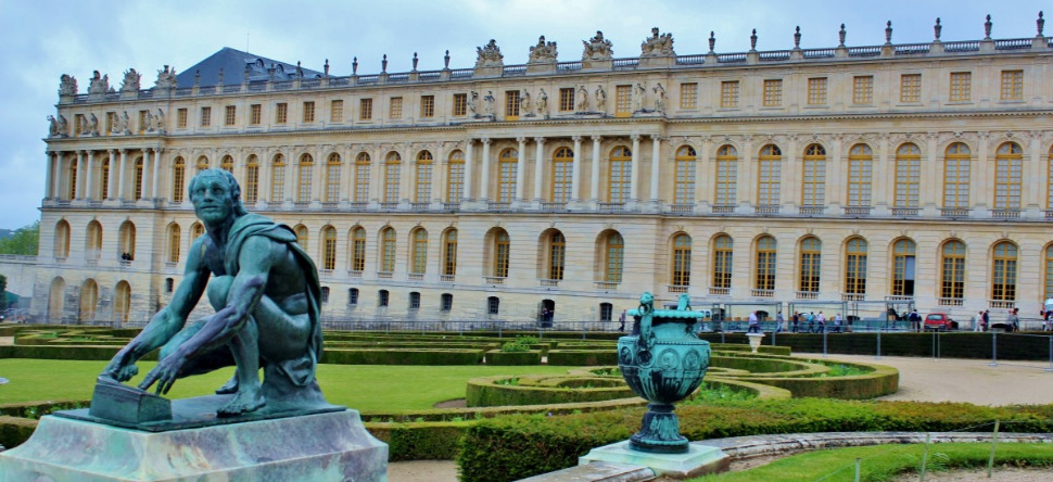 Miss France 2021 : les candidates s’installent à Versailles