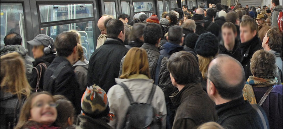 Couvre-feu : l’heure de pointe avancée dans les transports de...