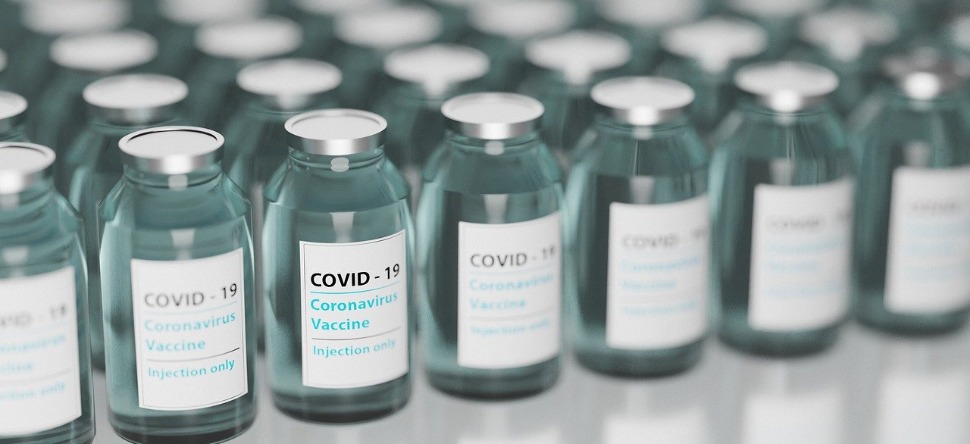 Covid : Sanofi va aider à produire un autre vaccin concurrent et...
