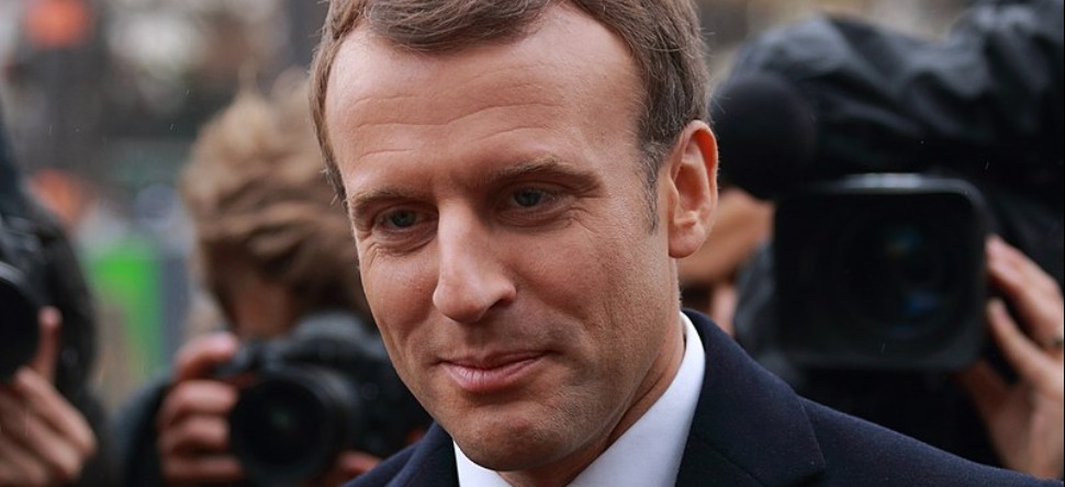 Tout miser sur la vaccination : Emmanuel Macron à Créteil cet...