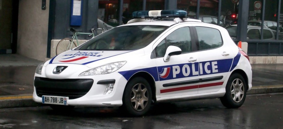 Aubervilliers : un homme de 18 ans meurt poignardé lors d’une...